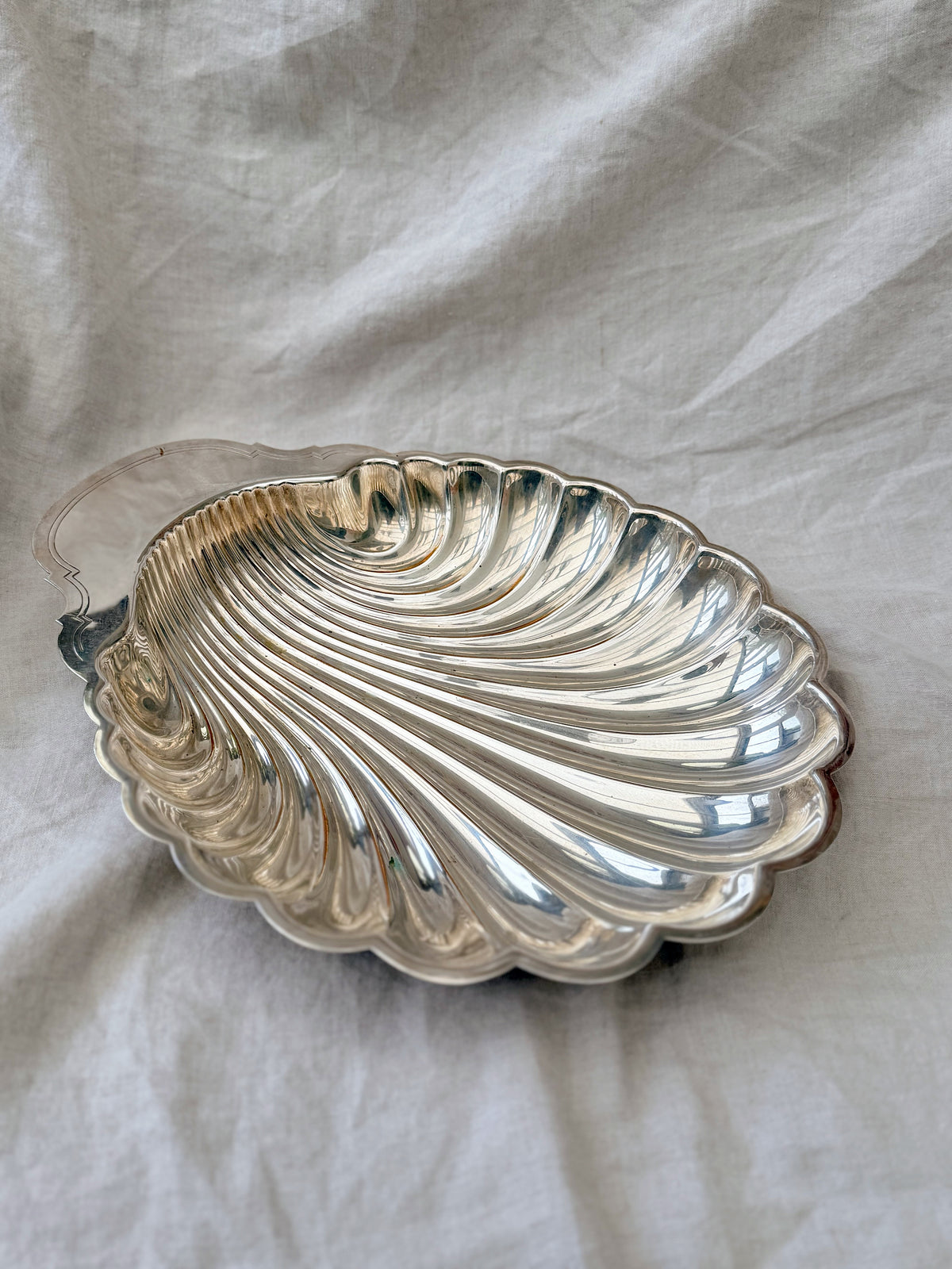 Vintage Very Large Silver Plated Oyster Clam Shell Dish