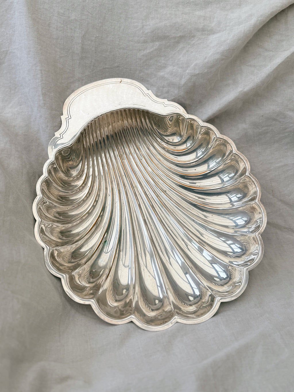 Vintage Very Large Silver Plated Oyster Clam Shell Dish