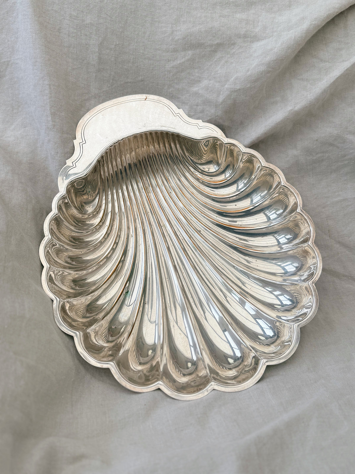 Vintage Very Large Silver Plated Oyster Clam Shell Dish