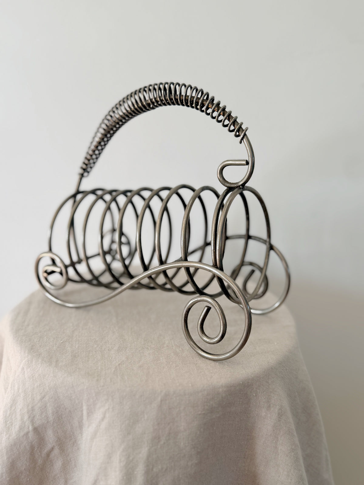 Vintage Style Wine Holder Stainless Steel Curl Classico Spiral