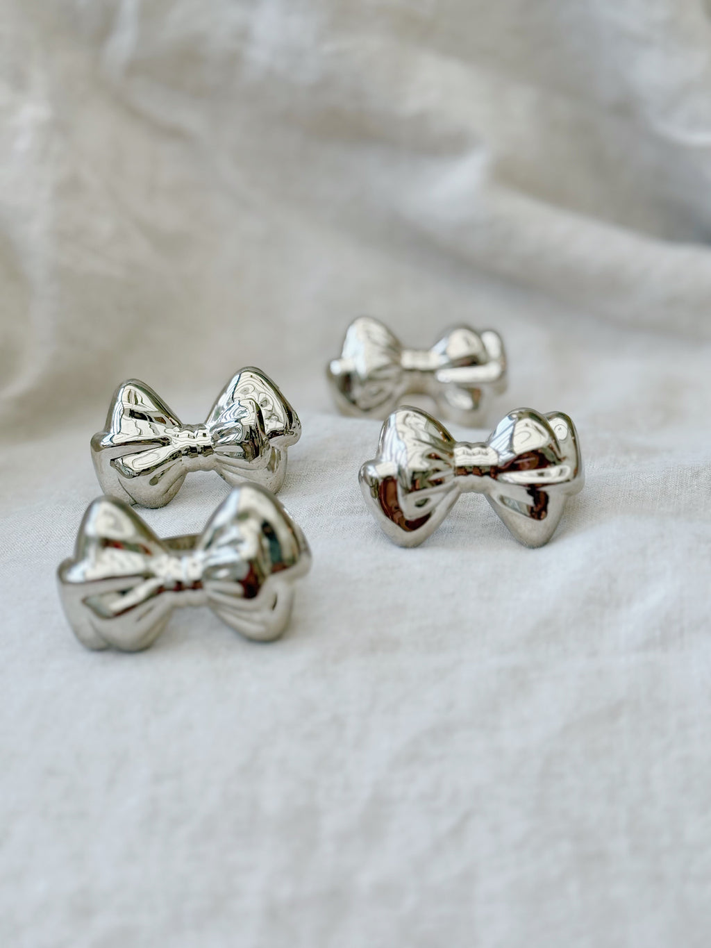 Vintage Silver Plated Napkins Rings Silver Bows (Set of 4)