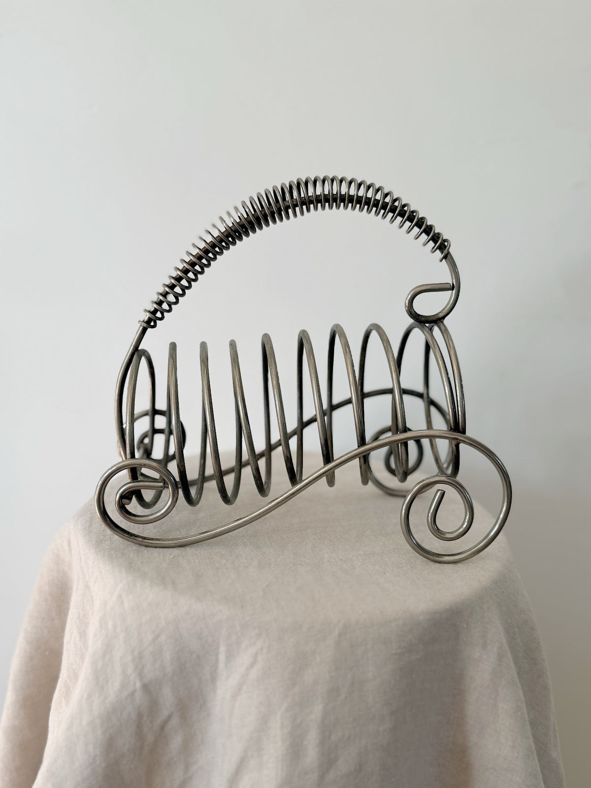 Vintage Style Wine Holder Stainless Steel Curl Classico Spiral