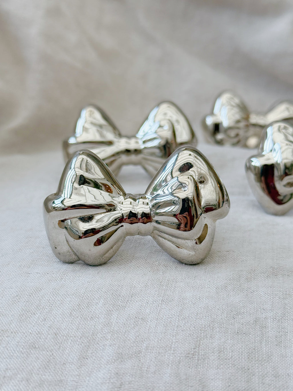 Vintage Silver Plated Napkins Rings Silver Bows (Set of 4)